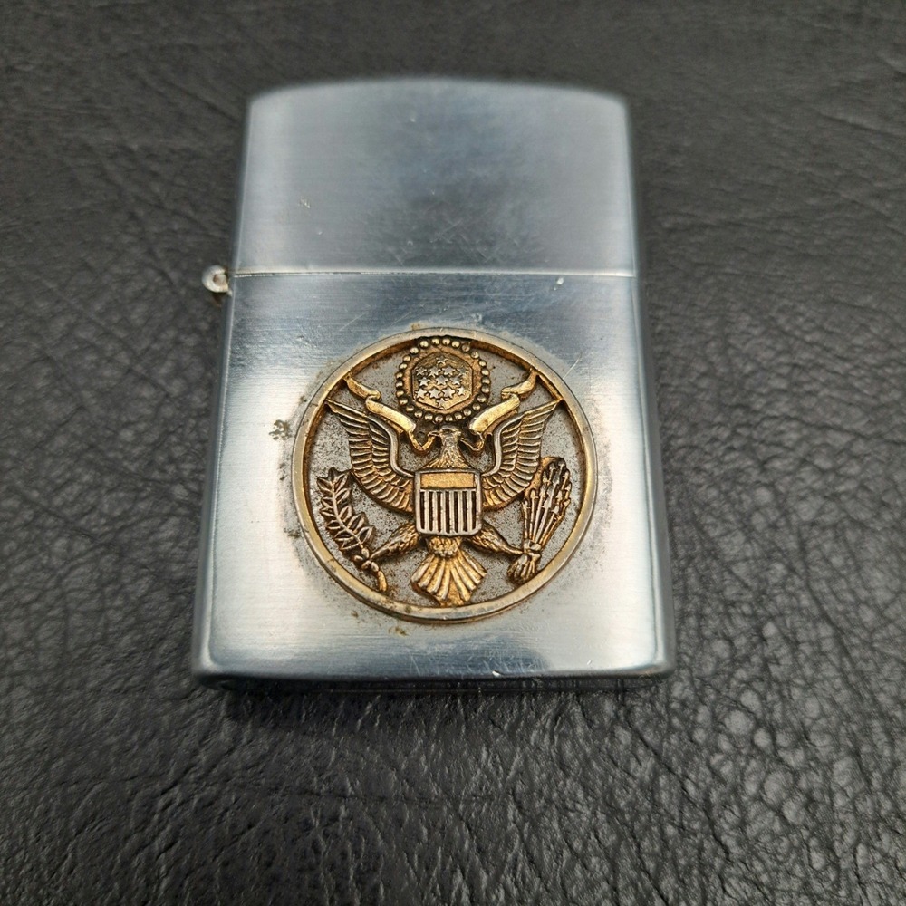 ATCO Japan Seal of the United States Brushed Chrome Lighter w/ Box & Flints
